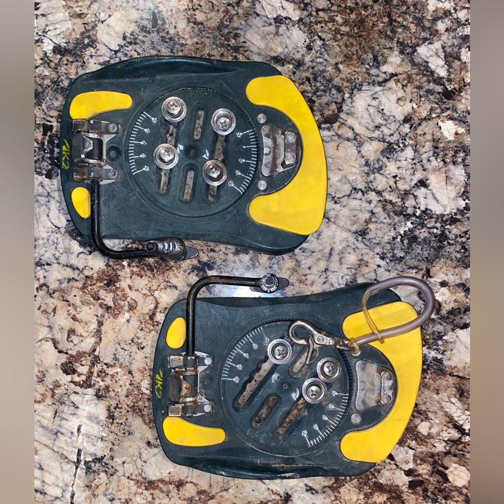 Vintage K2 binding plates